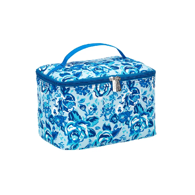 Large-capacity waterproof travel duffel bag for outdoor adventuresBlue Ivy Cosmetic Bag