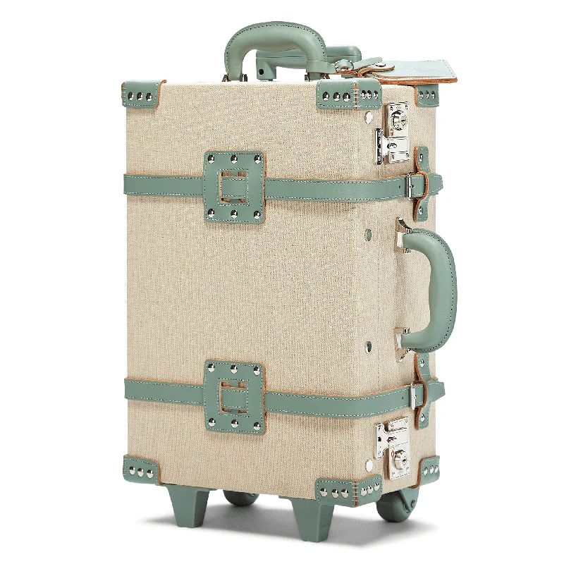 Travel Jewelry Organizers in Velvet with Multiple Compartments in PurpleThe Editor - Sea Green Carryon