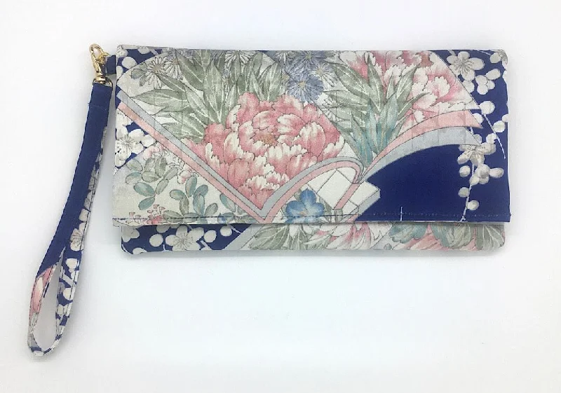 Women's Embroidered Silk Evening Bag in Navy for WeddingsKuukou Folding Wristlet Clutch 4940G