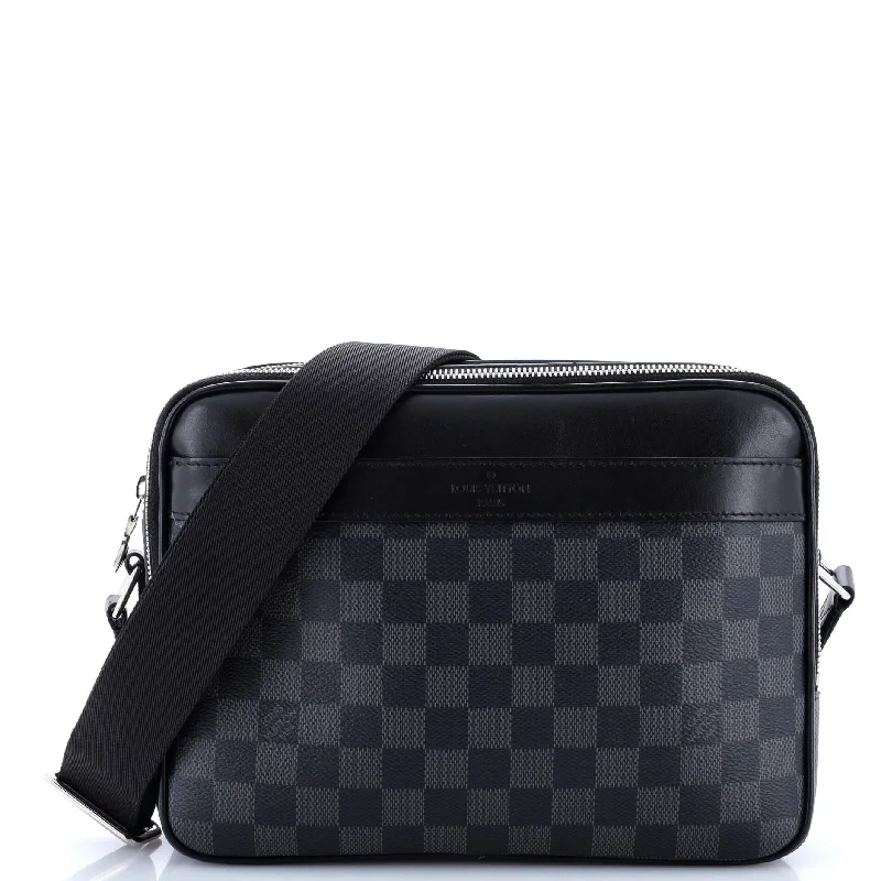 Geometric - Printed PVC Crossbody Bag in Multicolor for Trendy Street StyleTrocadero NM Messenger Damier Graphite PM