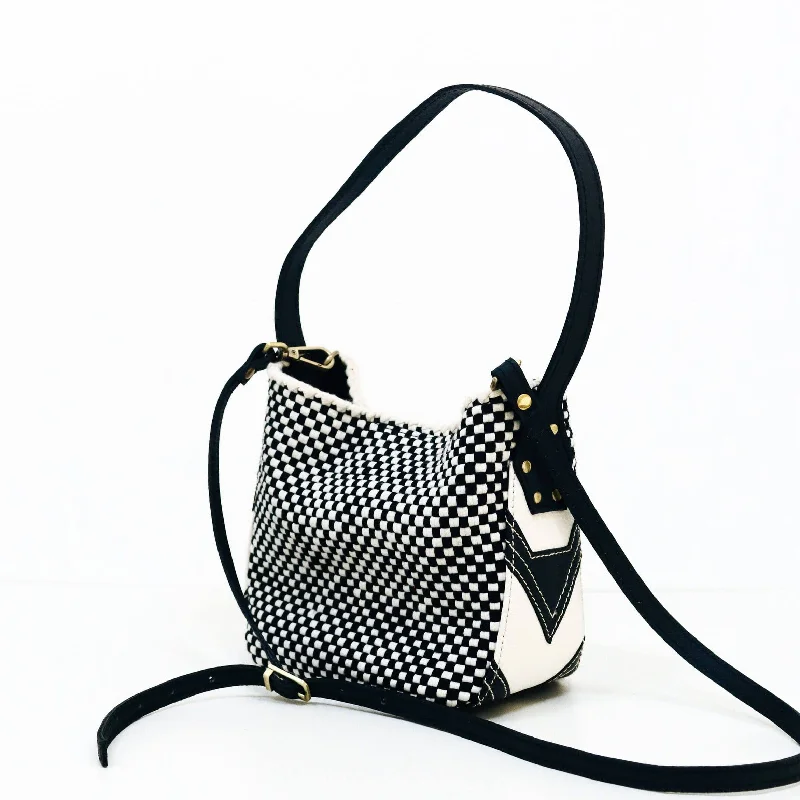 Women's Crossbody Bag with Chain Strap in Gold for a Glamorous TouchBuslo Micro Medley Leather Patchwork Black