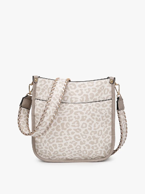 Quilted Leather Crossbody Bag in Cream for a Classic and Elegant AppearancePosie Vegan Guitar Strap Crossbody