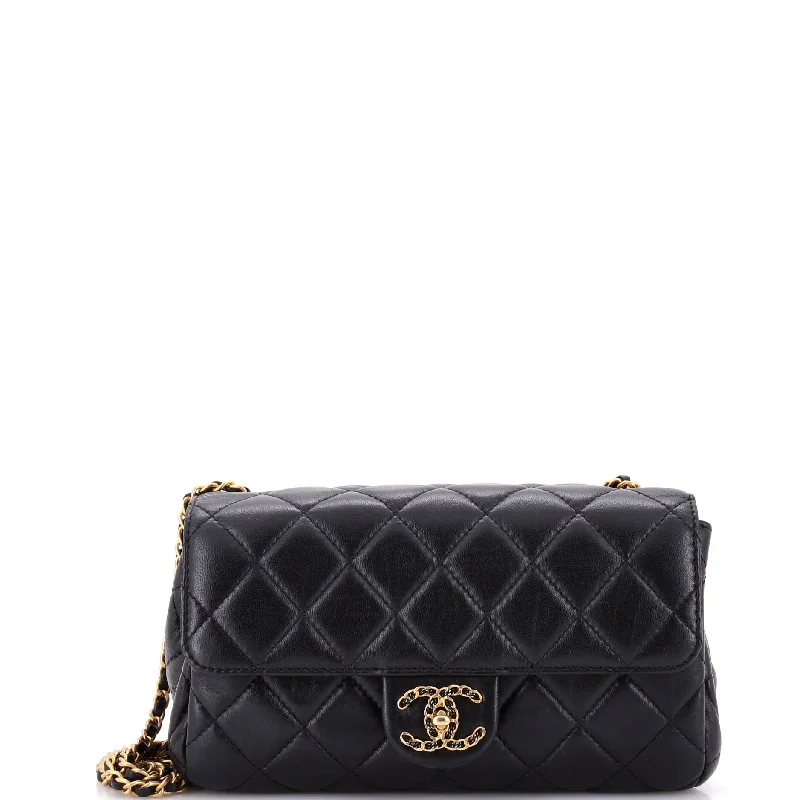 Quilted Leather Crossbody Bag in Cream for a Classic and Elegant AppearanceTwo Compartment CC Flap Quilted Caviar Small